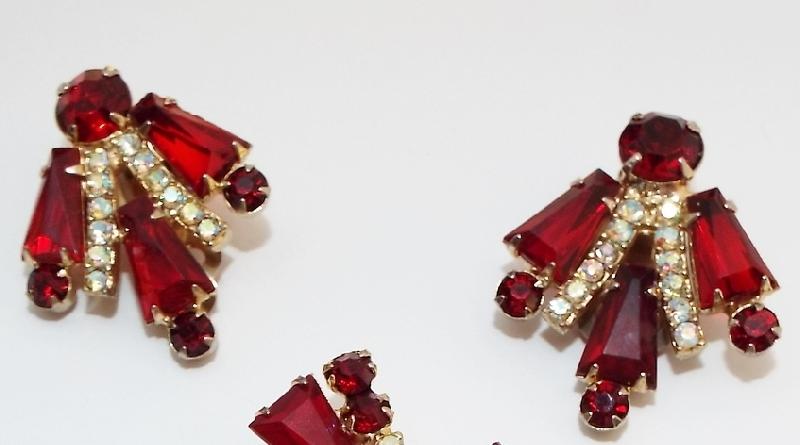 Front view of Red Keystones Earrings Clip