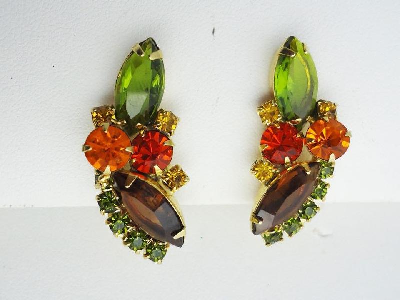 Front view of Fall Navettes Earrings Clip