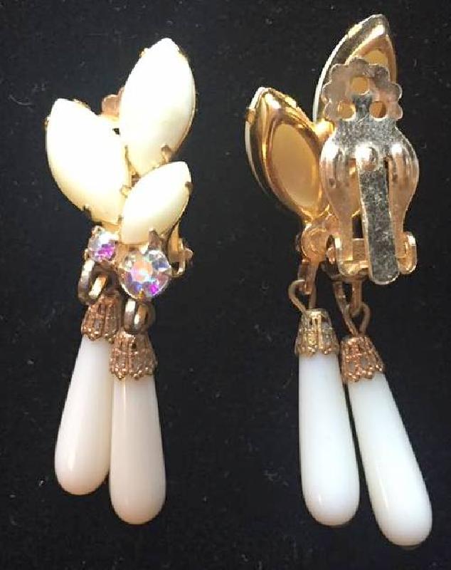 Front view of White (chalk Or Milk) Cabochons Earrings Clip