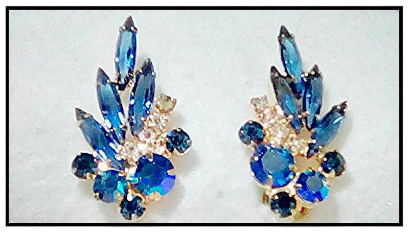 Front view of Blue Navettes Earrings Clip