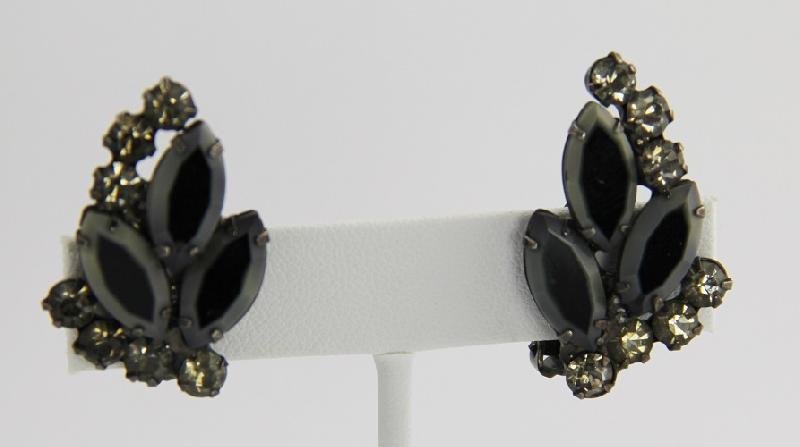 Front view of Black (jet) Navettes Earrings Clip