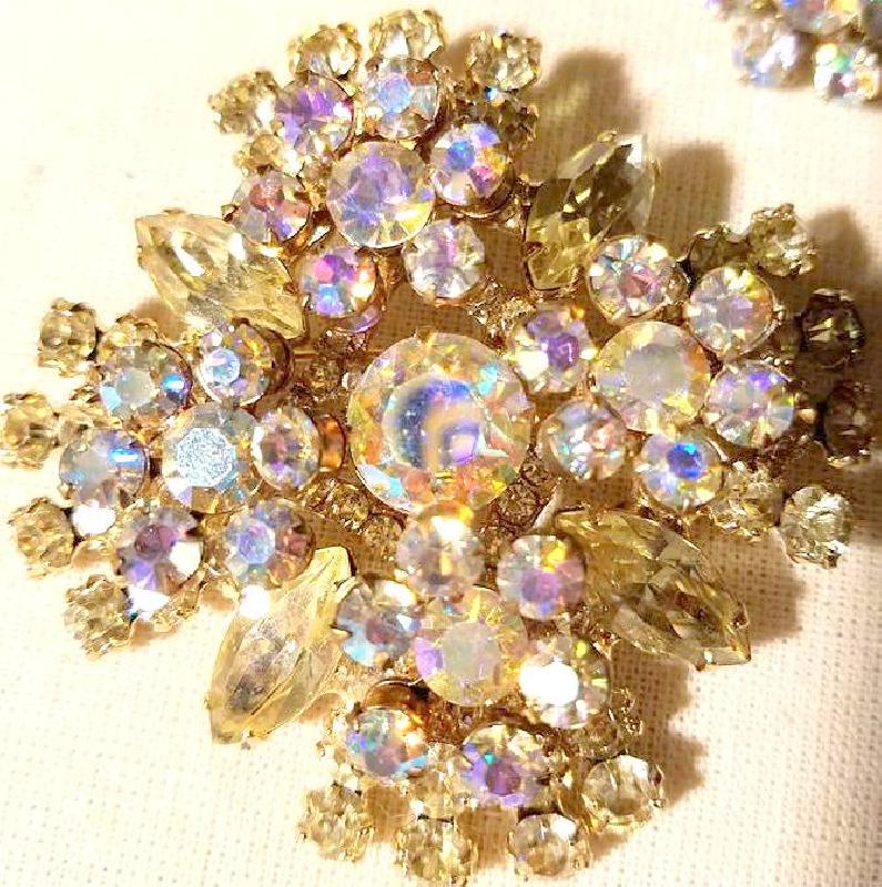 Front view of Yellow Navettes Brooch