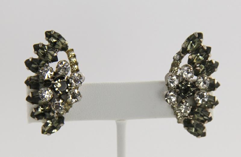 Front view of Gray (black Diamond) Navettes Earrings Clip
