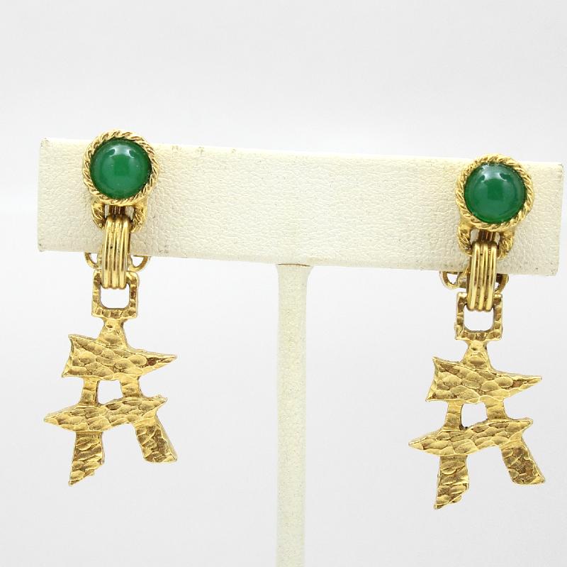 Front view of Green Cabochons Earrings Clip
