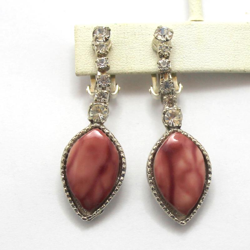 Front view of Pink Oval Plastic Earrings Clip