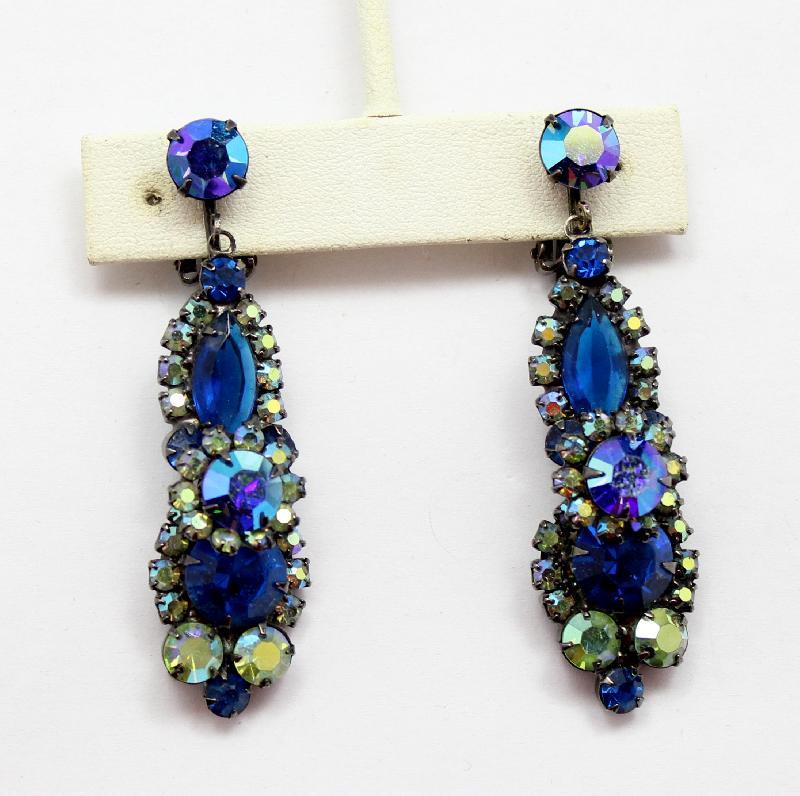 Front view of Blue Navettes Earrings Clip