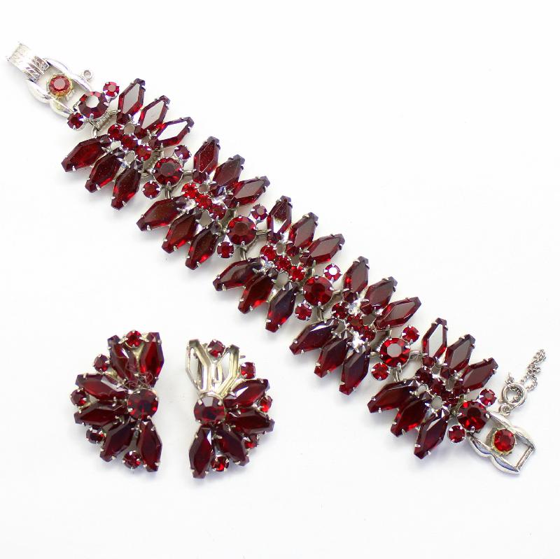 Front view of Red Hexagon Earrings Clip