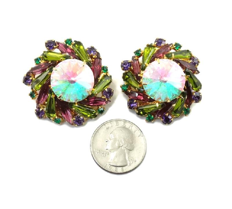 Front view of Green Pentagon Rivoli/Margarita Earrings Clip