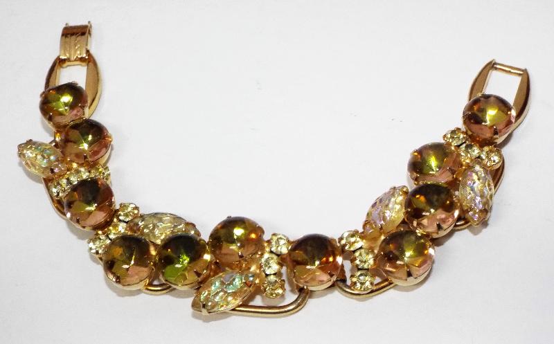 Front view of Topaz Navettes Molded/Cut Bracelet 5 Link