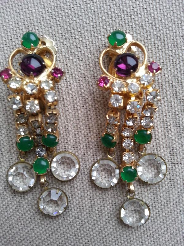 Front view of Multiple Colors Cabochons Earrings Clip