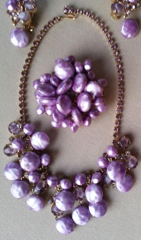 Front view of Purple (cardinal) Chatons Only Givre Necklace
