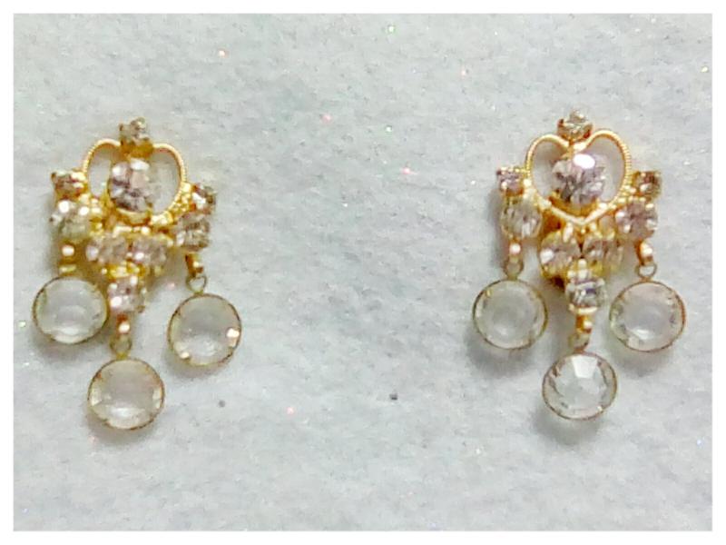 Front view of Clear Chatons Only Earrings Clip