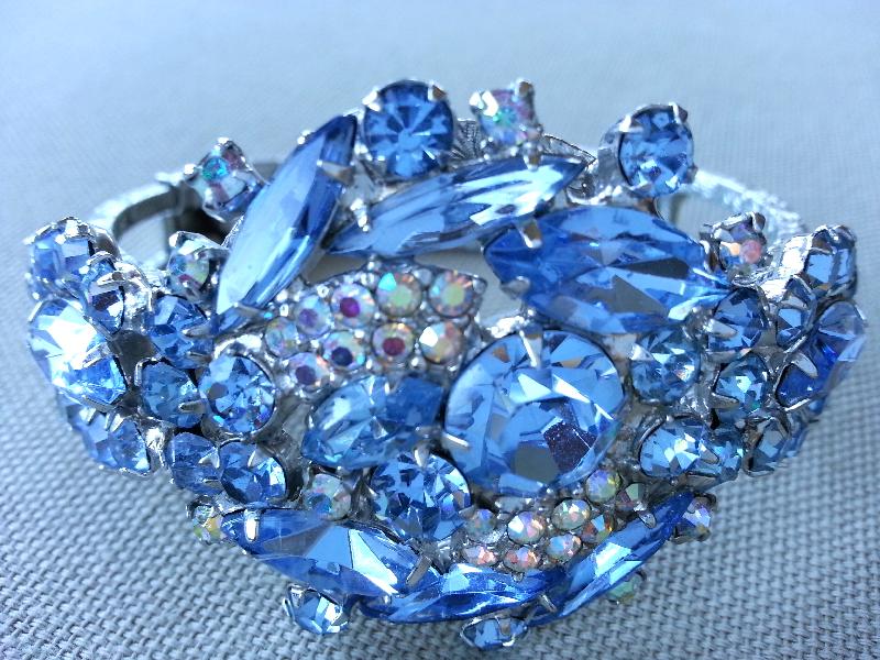 Front view of Blue Navettes Bracelet Clamper