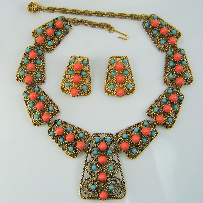 Front view of Multiple Colors Cabochons Plastic Necklace