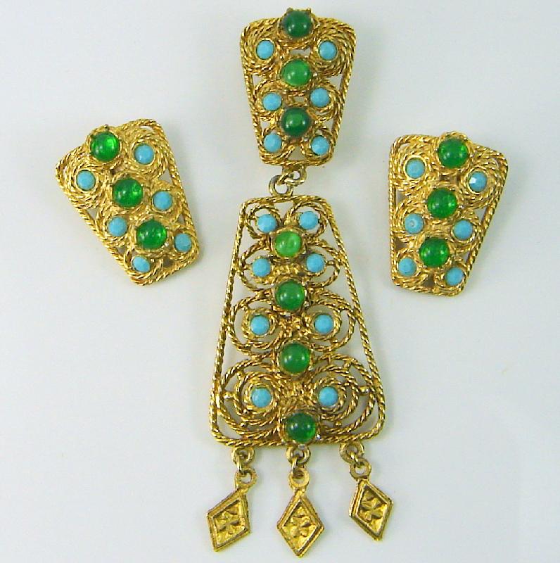 Front view of Multiple Colors Cabochons Earrings Clip