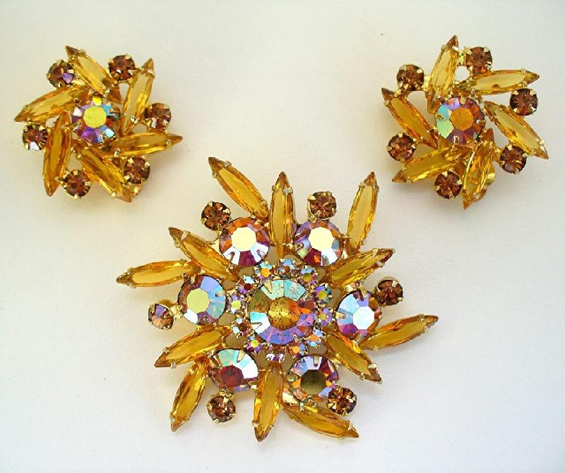 Front view of Topaz Navettes Brooch