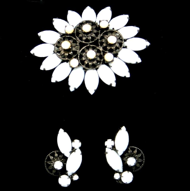Front view of White (chalk Or Milk) Navettes Brooch