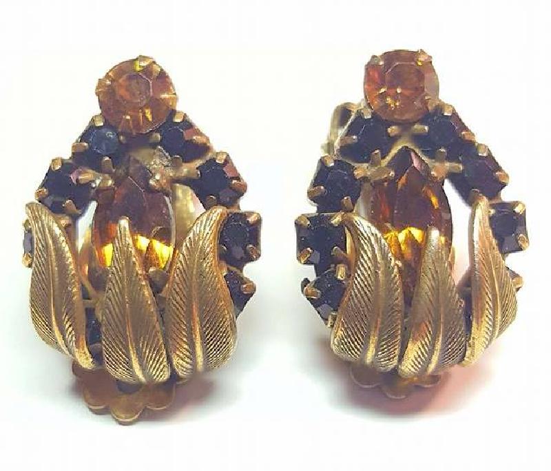 Front view of Topaz Navettes Earrings Clip