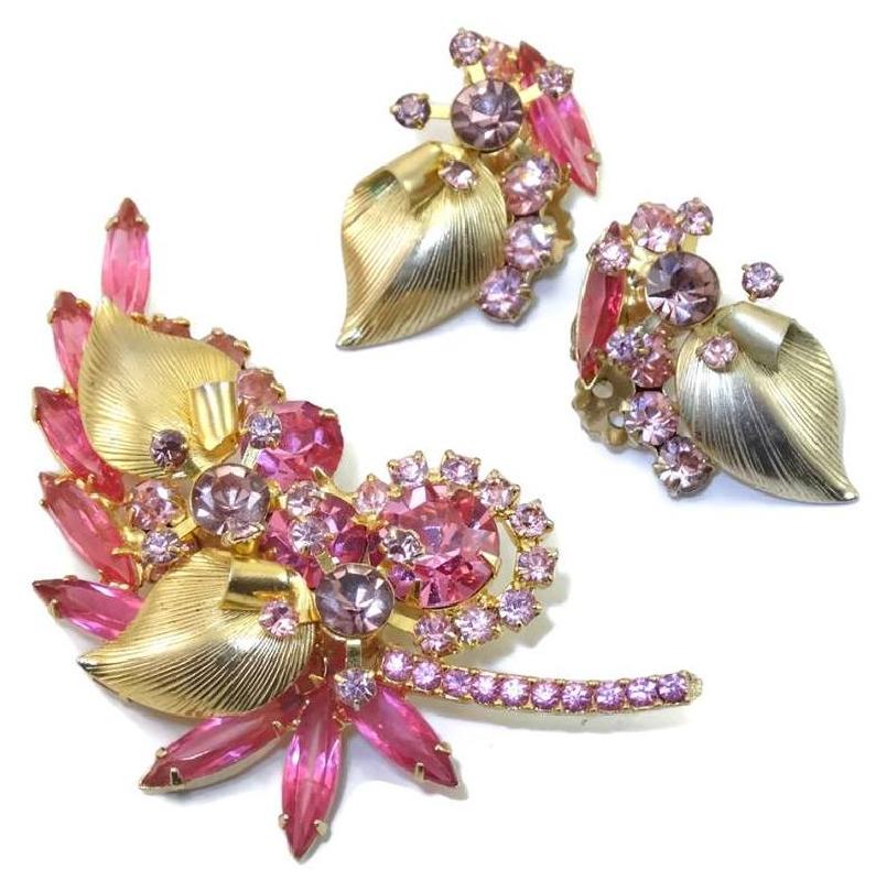 Front view of Pink Navettes Earrings Clip