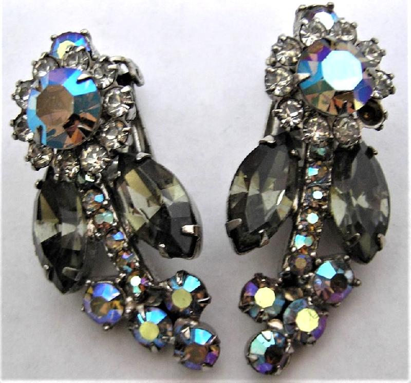 Front view of Gray (black Diamond) Navettes Earrings Clip