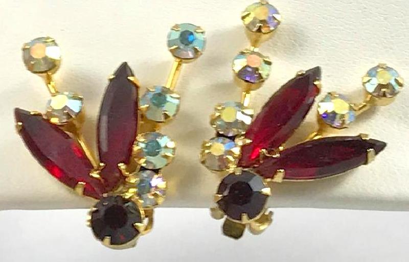 Front view of Red Navettes Earrings Clip