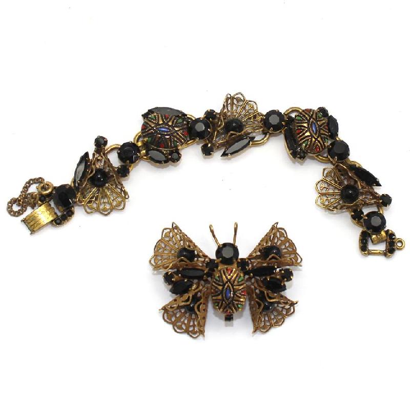 Front view of Black (jet) Cabochons Molded/Cut Brooch