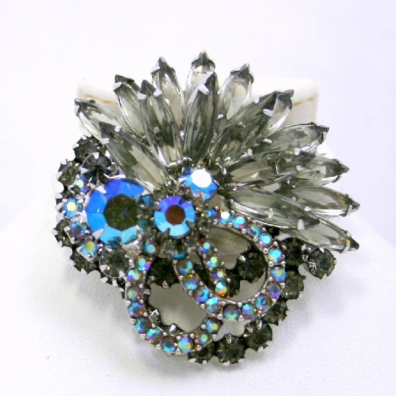 Front view of Gray (black Diamond) Navettes Brooch