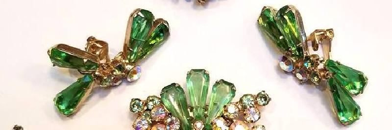 Front view of Green Pentagon Earrings Clip
