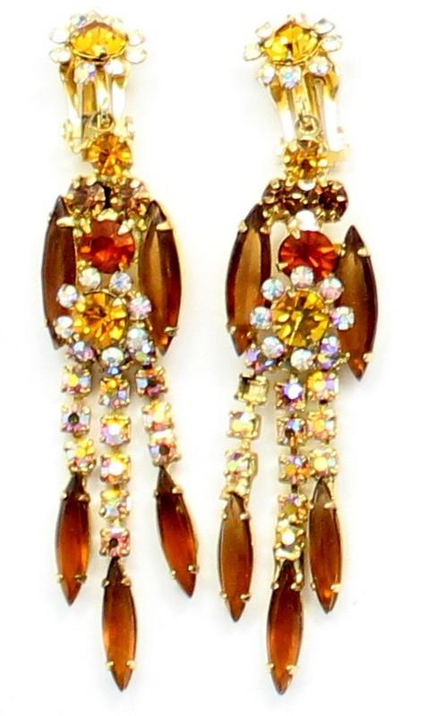 Front view of Topaz Navettes Earrings Clip
