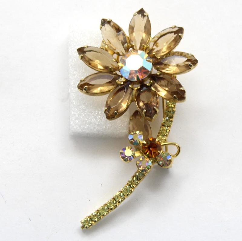Front view of Topaz Navettes Brooch