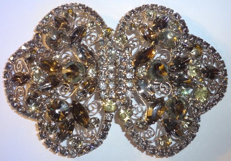 Front view of Gray (black Diamond) Navettes Dress Clip