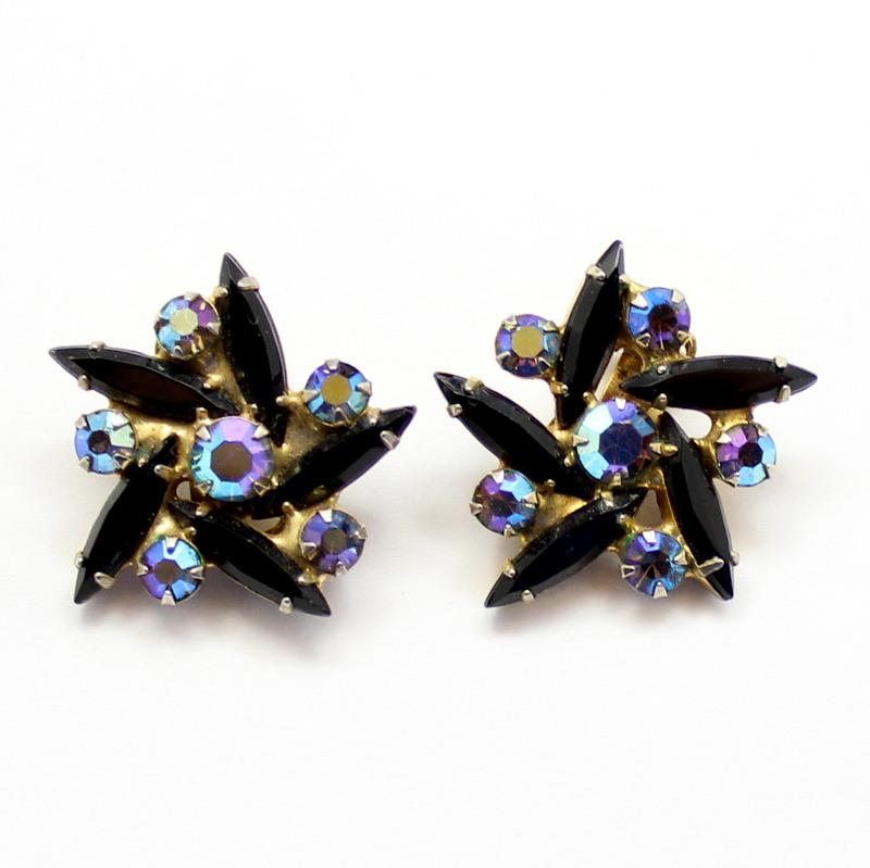 Front view of Black (jet) Navettes Earrings Clip