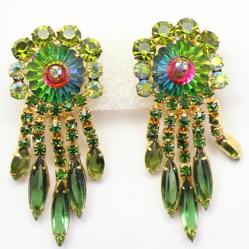 Front view of Green Navettes Rivoli/Margarita Earrings Clip