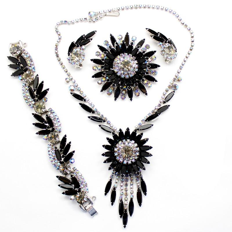 Front view of Black (jet) Navettes Necklace