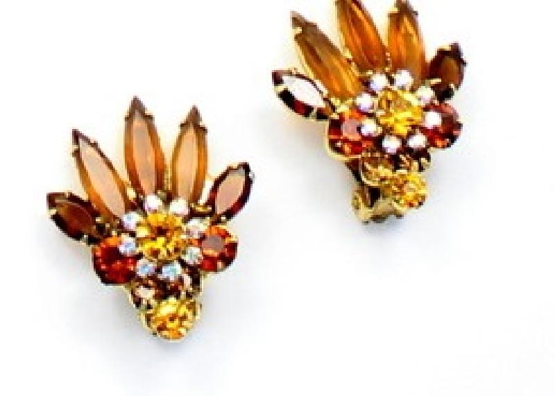 Front view of Topaz Navettes Earrings Clip