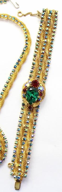 Front view of Multiple Colors Pear Bracelet Flat Push In