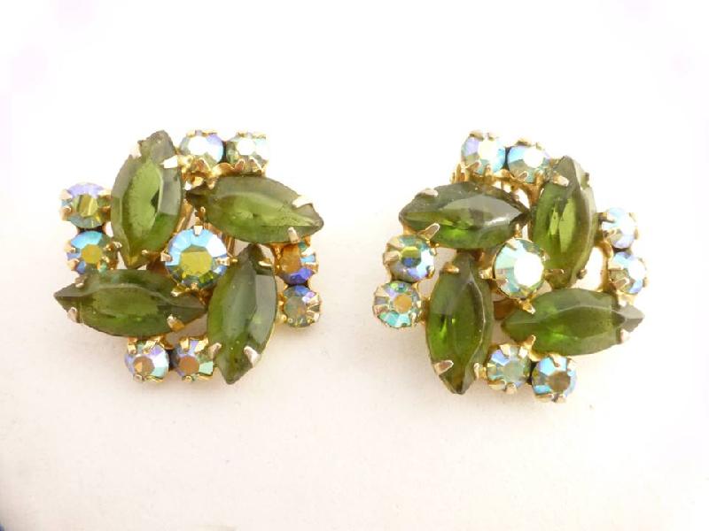Front view of Green Navettes Earrings Clip