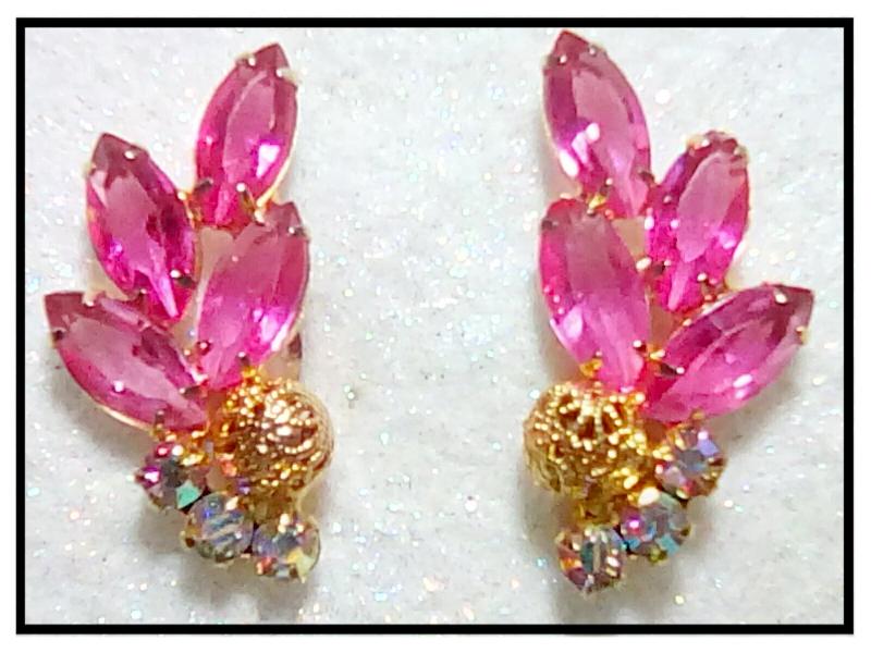 Front view of Pink Navettes Earrings Clip