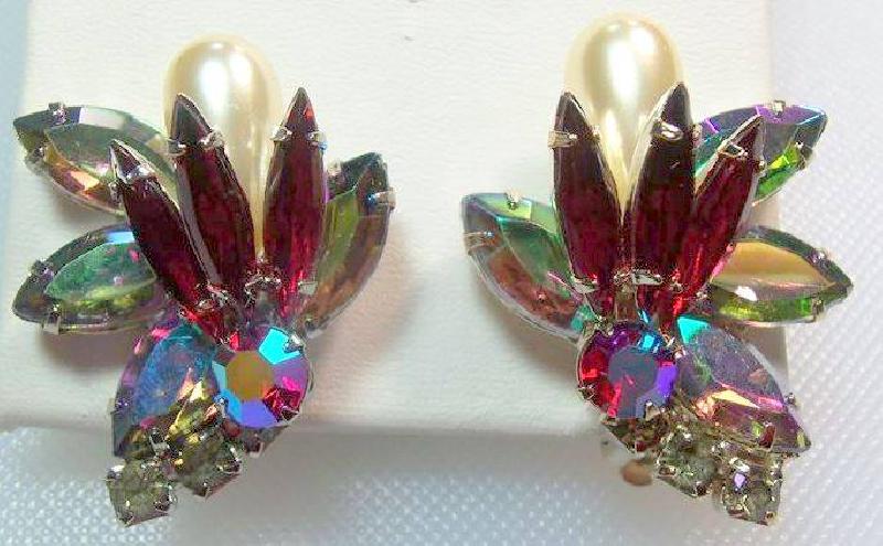 Front view of Multiple Colors Navettes Pearl Earrings Clip