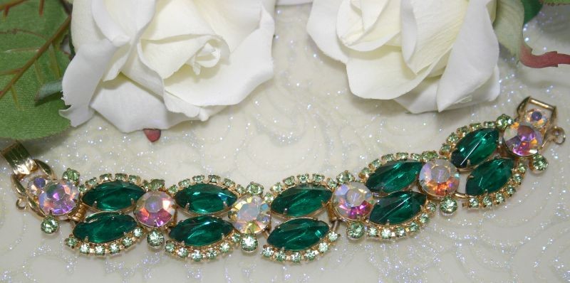 Front view of Green Navettes Bracelet 5 Link