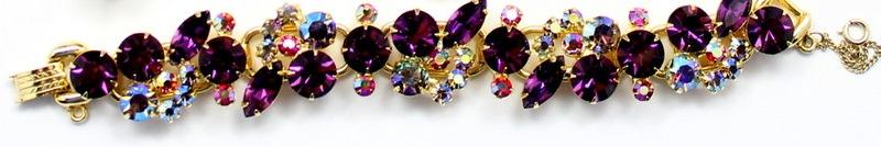 Front view of Purple (cardinal) Navettes Bracelet 5 Link