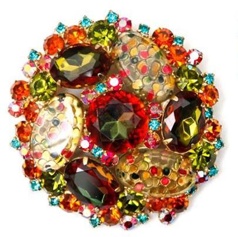 Front view of Fall Oval Molded/Cut Brooch