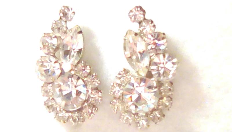Front view of Clear Navettes Earrings Clip