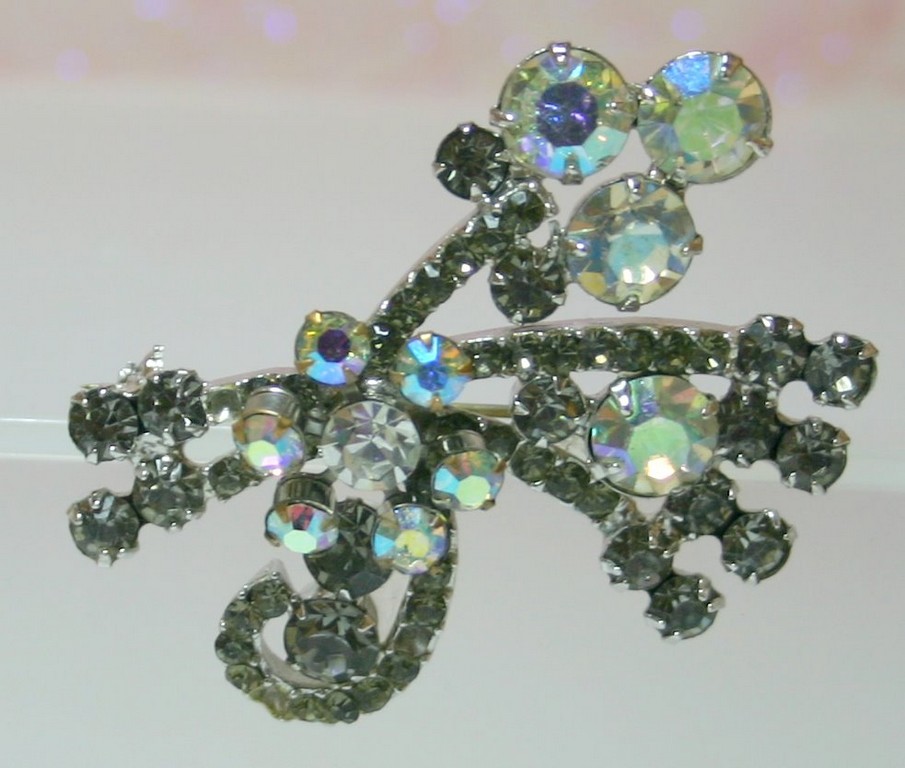 Front view of Gray (black Diamond) Chatons Only Brooch