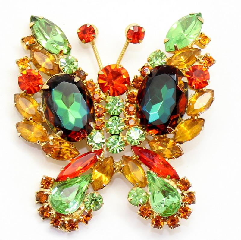 Front view of Fall Oval Multi-Color/Shaded Brooch