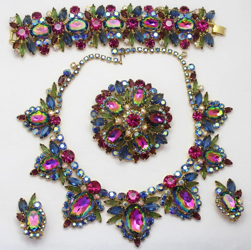 Front view of Purple (cardinal) Oval Multi-Color/Shaded Necklace