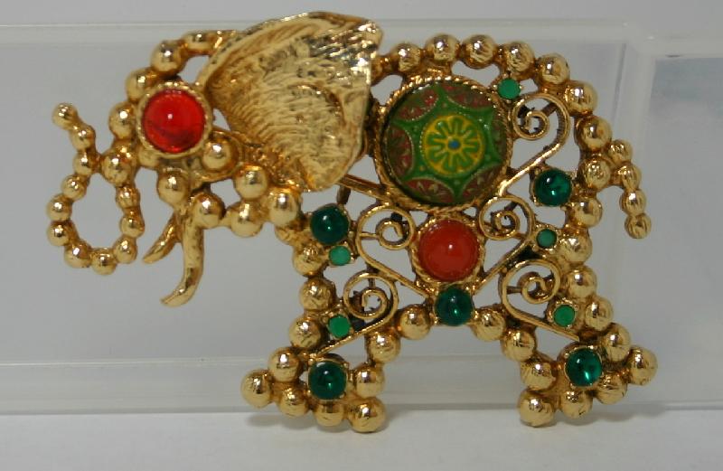 Front view of Green Cabochons Molded/Cut Pin Pendant
