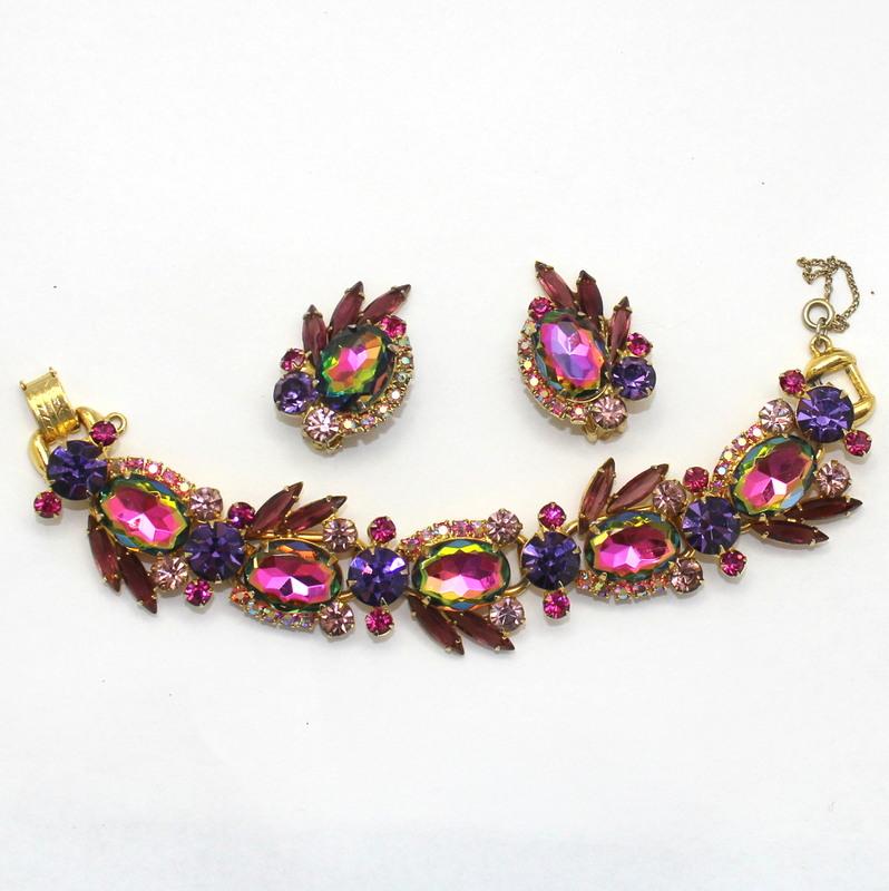 Front view of Purple (cardinal) Navettes Multi-Color/Shaded Bracelet 5 Link