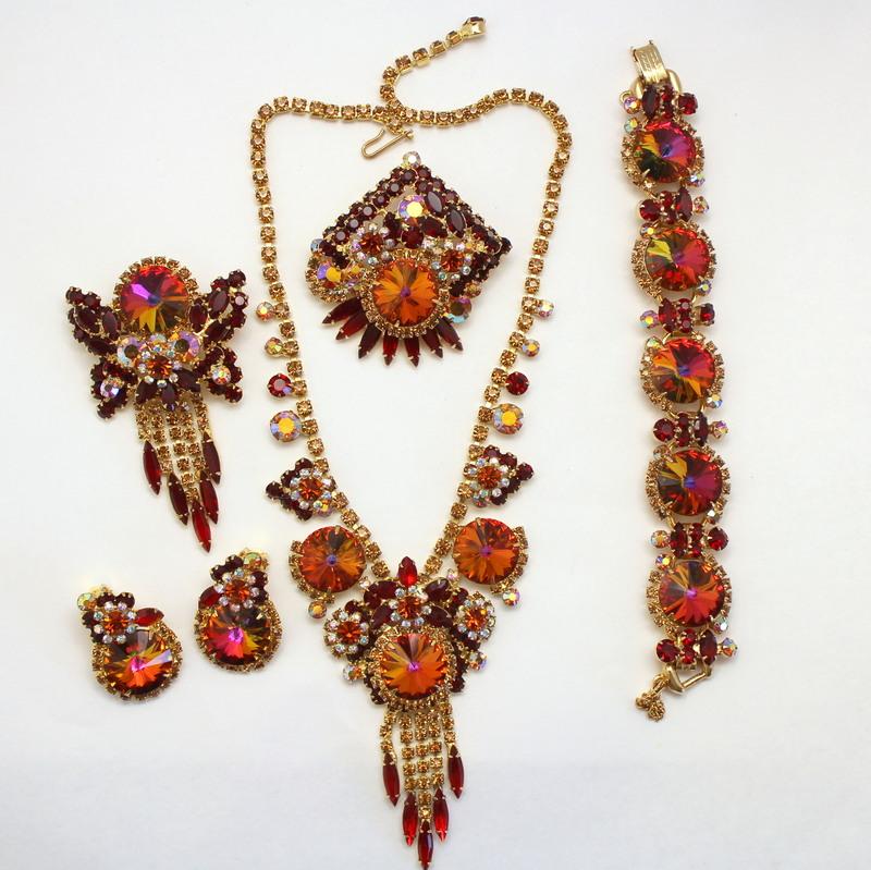 Front view of Red Navettes Rivoli/Margarita Bracelet 5 Link