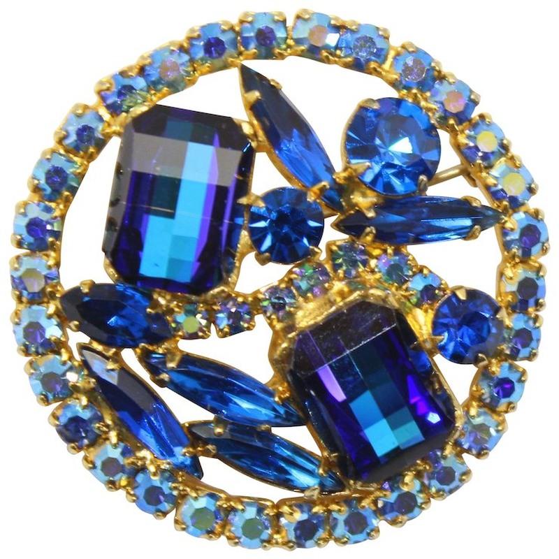 Front view of Blue Emerald Cut Multi-Color/Shaded Brooch